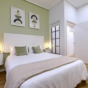https://roomscapital.sansebastianhotels.net