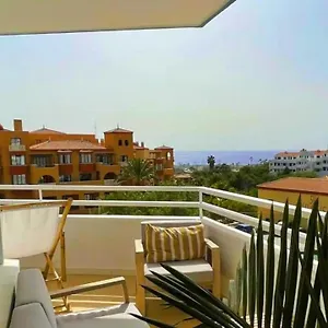 refurbished-1-bedroom-apartment-with-large-pool.tenerifehoteles.net/